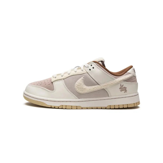 NIKE SB DUNK YEAR OF RABBIT